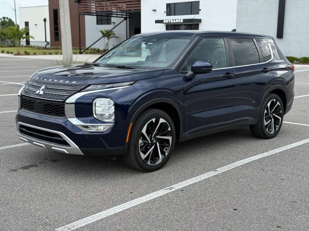 2024 Mitsubishi Outlander