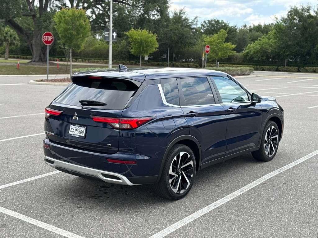 2024 Mitsubishi Outlander