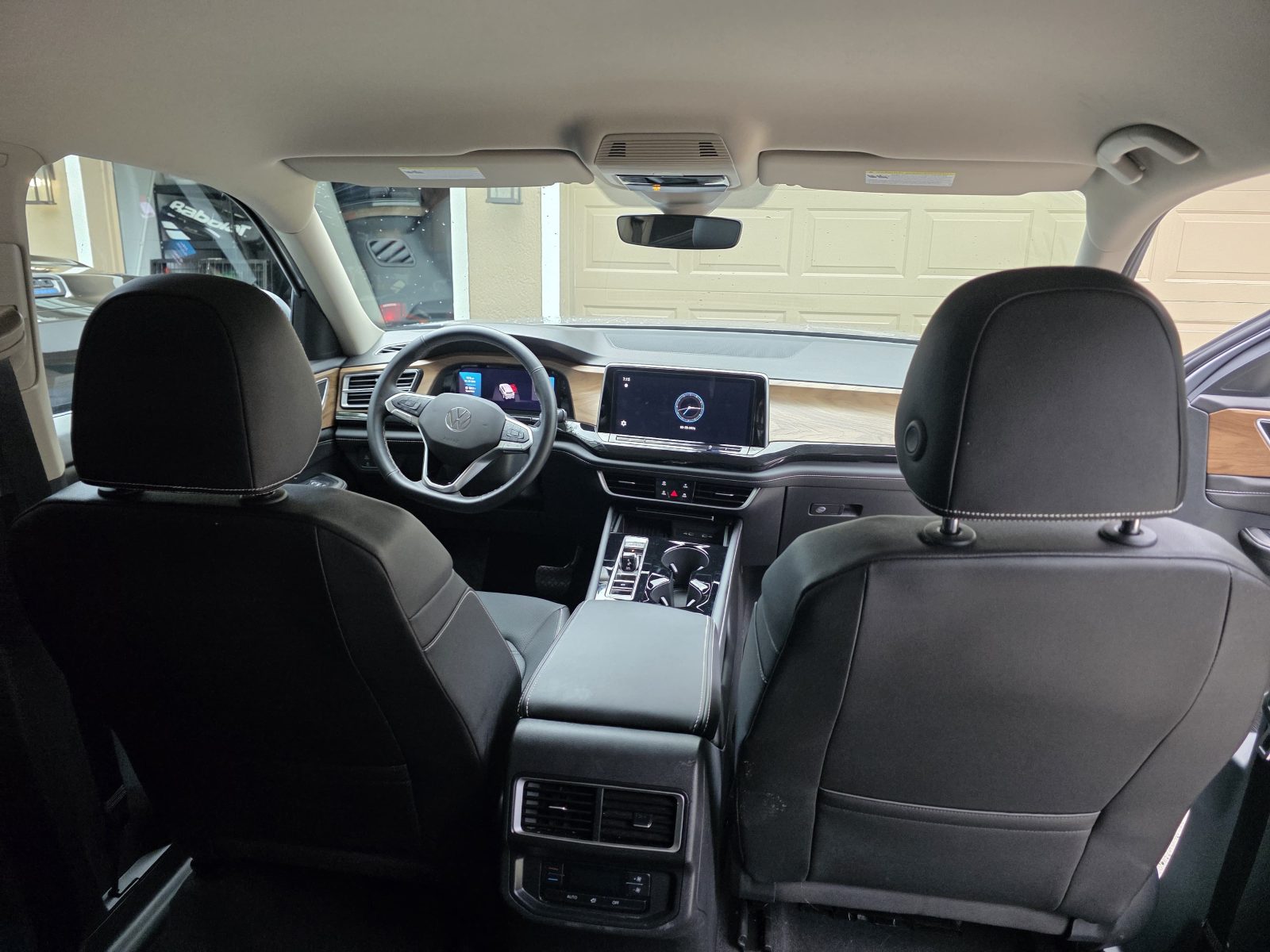 2025 Volkswagen Atlas SE