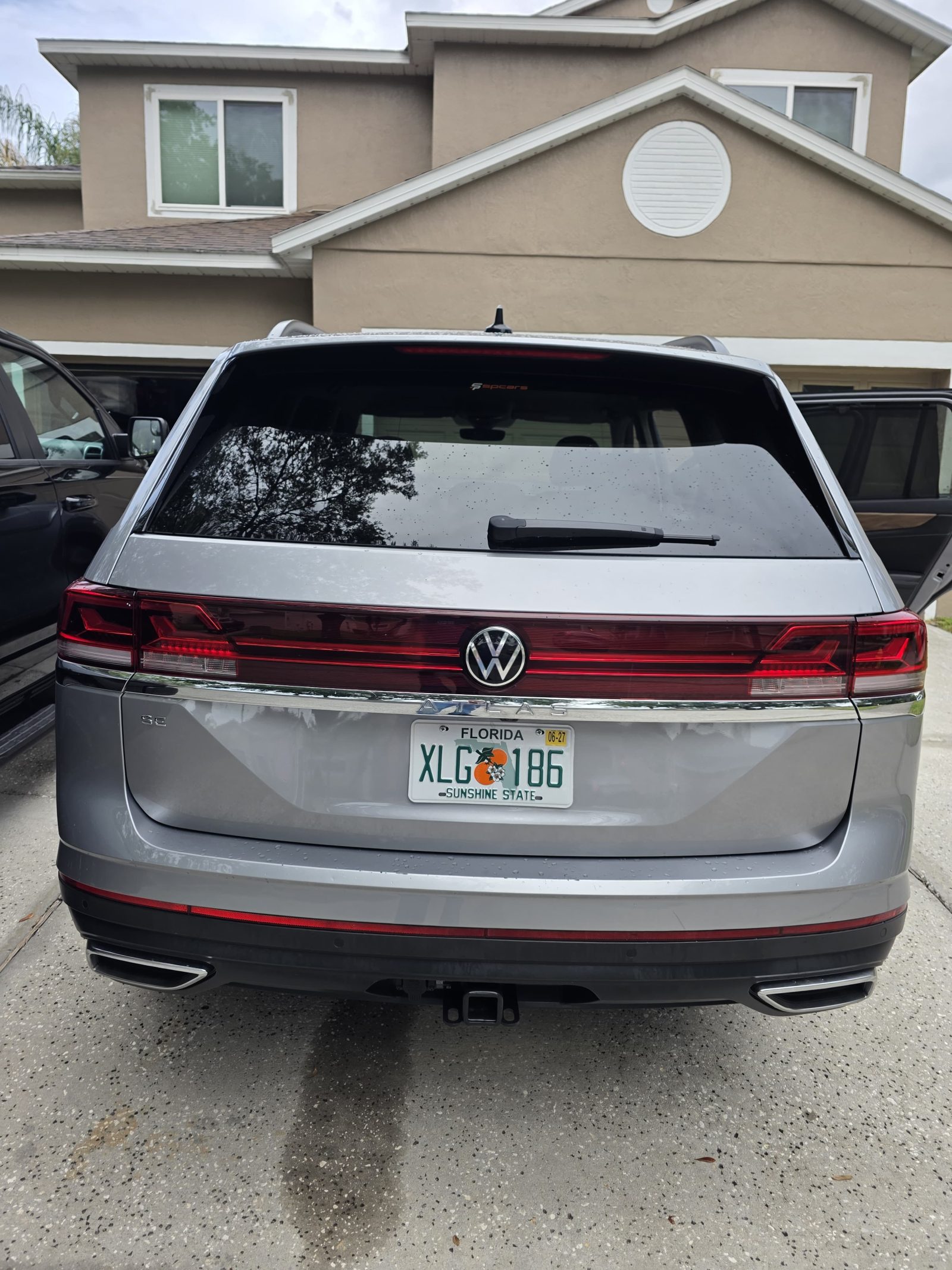 2025 Volkswagen Atlas SE