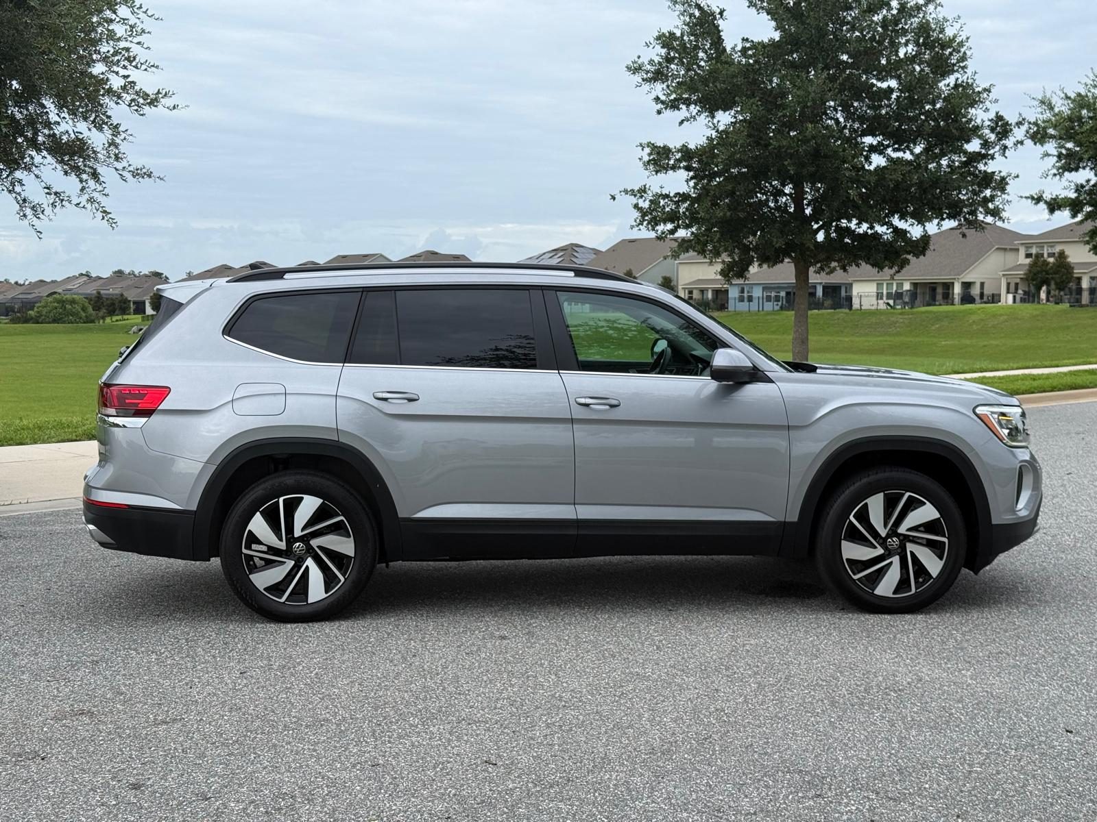 2025 Volkswagen Atlas SE