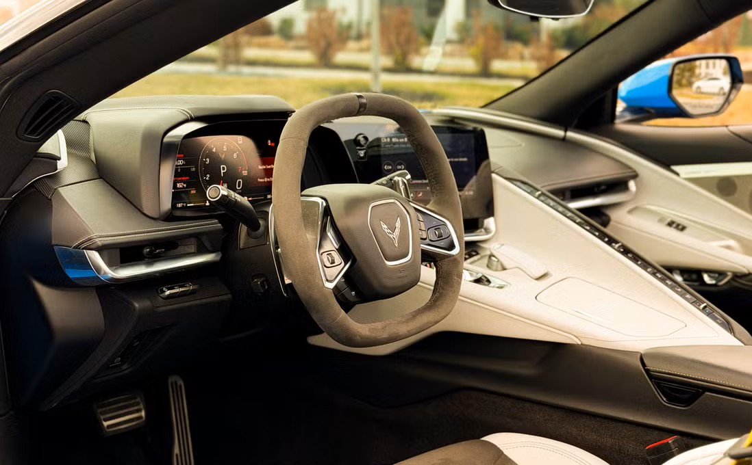 Corvette Stingray Convertible 2LT
